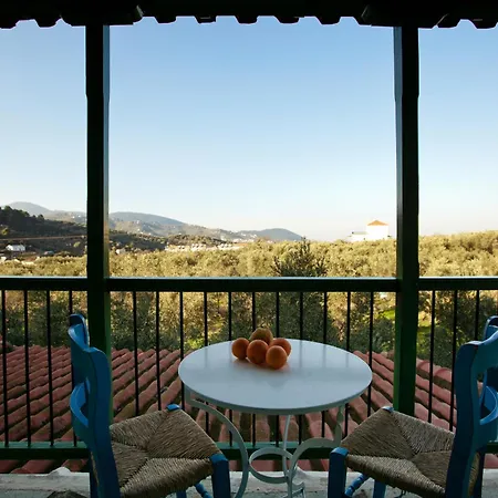 Aretousa & * סקופלוס טאון